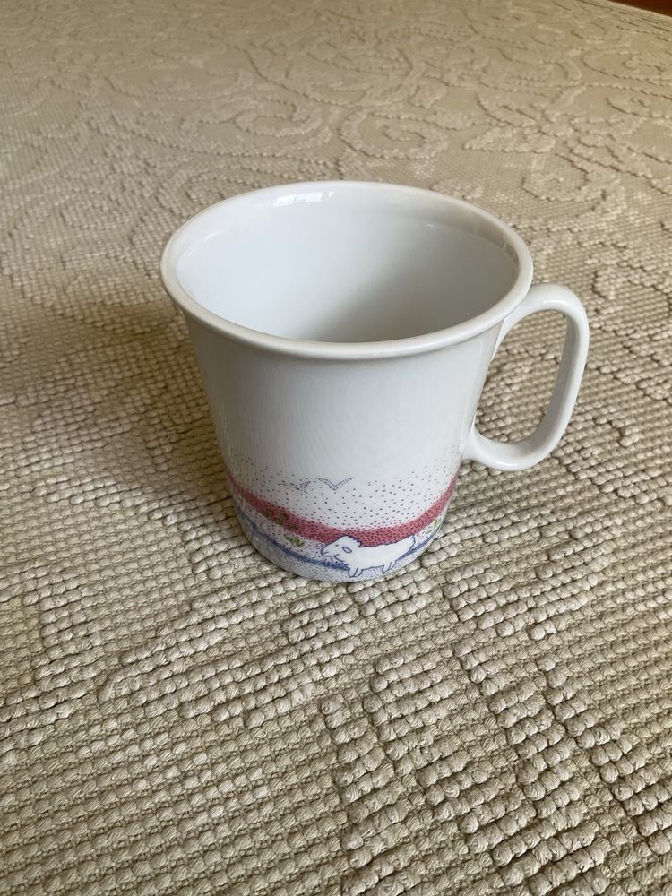 Caneca de porcelana