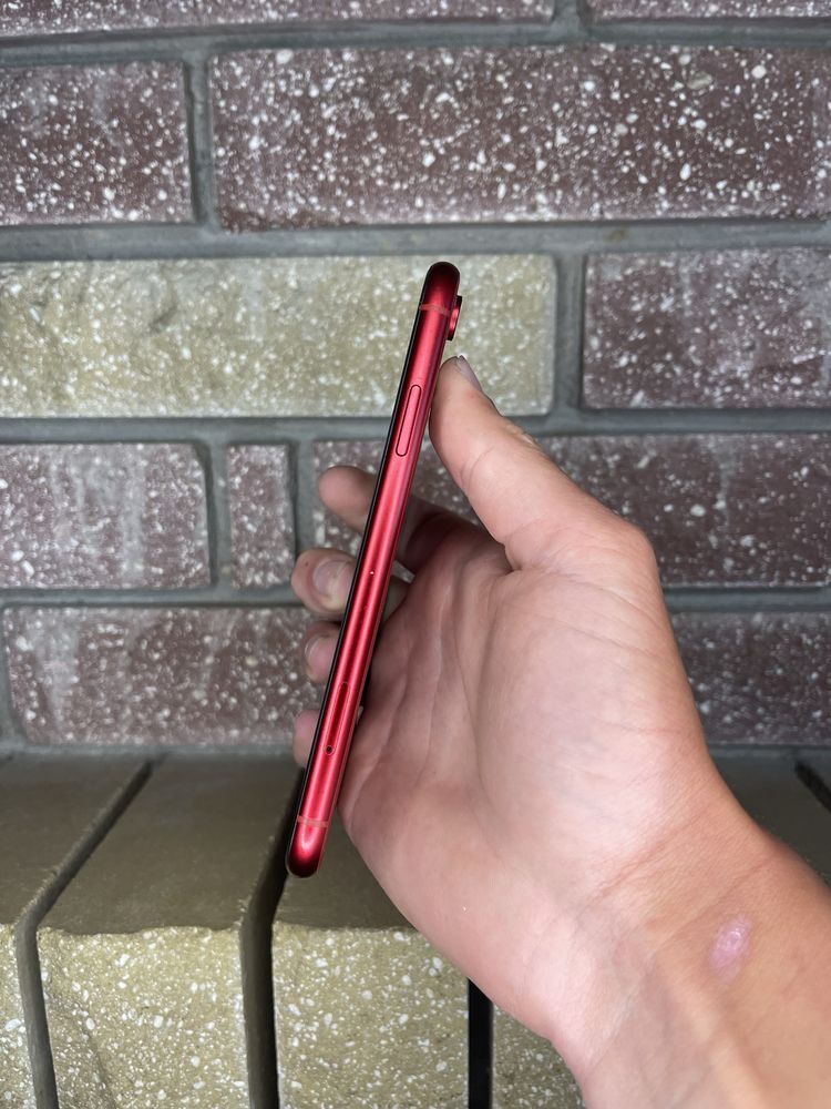 Iphone XR 128gb Red 100%, гарний стан
