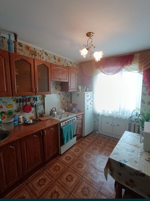 Здам кімнату проживання з власницею