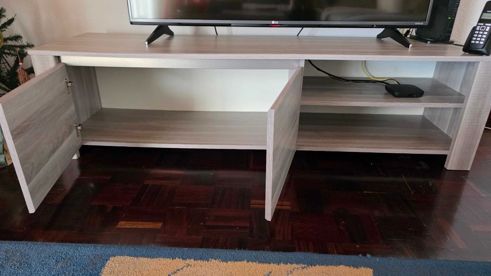 Móvel TV em ótimo estado