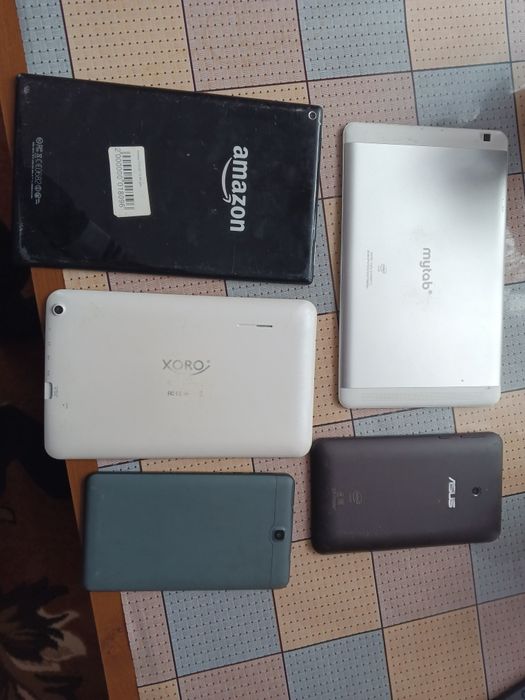 Планшети на відновлення або запчастини