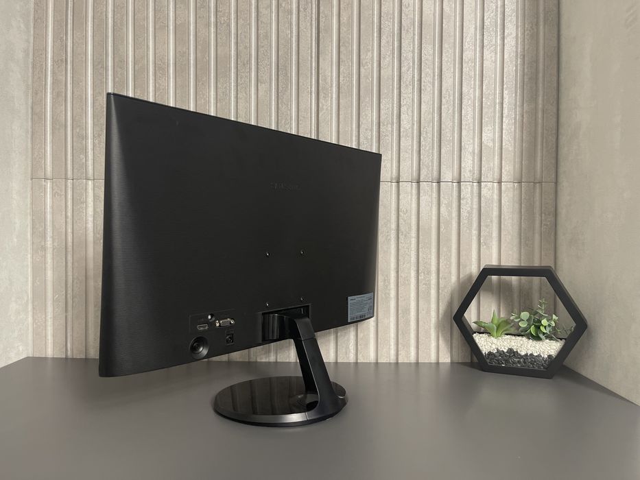 Стильний Монітор Samsung 24F350F HDMI full hd