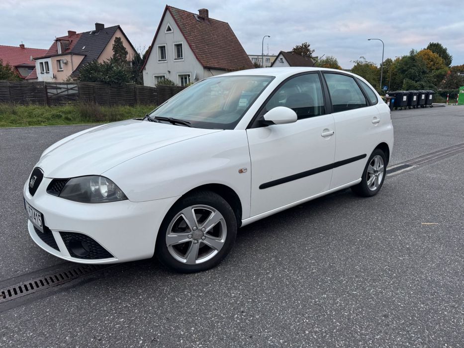 SEAT IBIZA 1.4 BENZYNA 2009 piękny klimatronik bez rdzy zarejestrowany