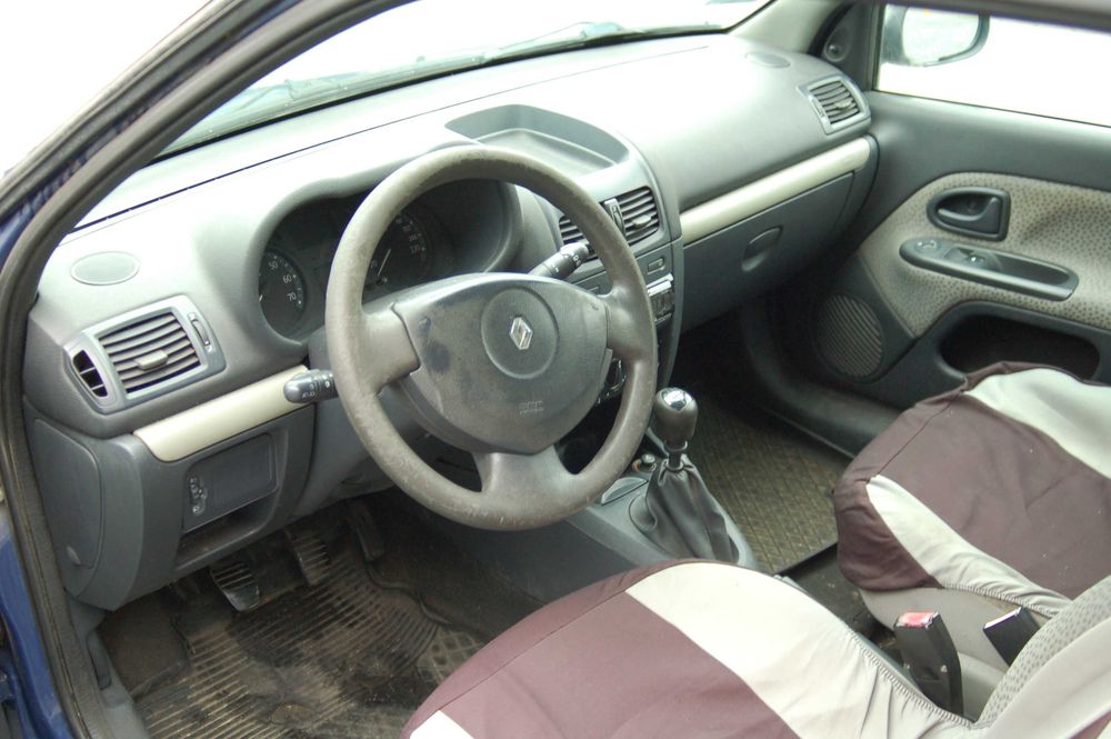 Renault Clio 1.2 Ben. 2006 w Dobrym Stanie z Ważnym Przeglądem i OC