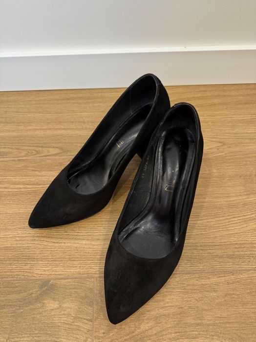 Жіночі замшеві туфлі