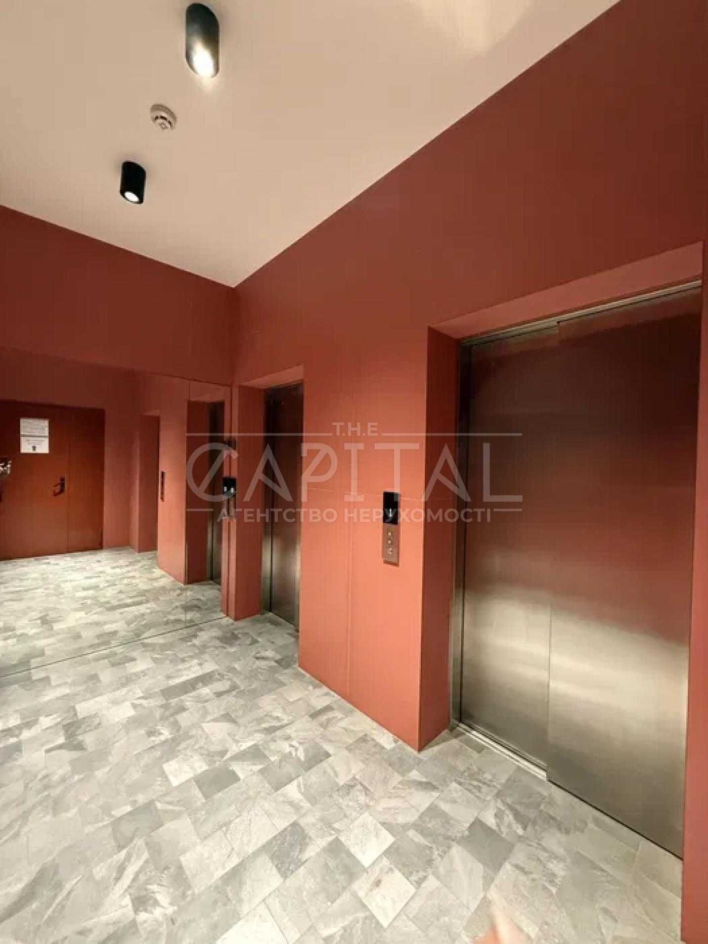 Перша здача 3-х кімнатна квартира, пр-т Степана Бандери, 32д