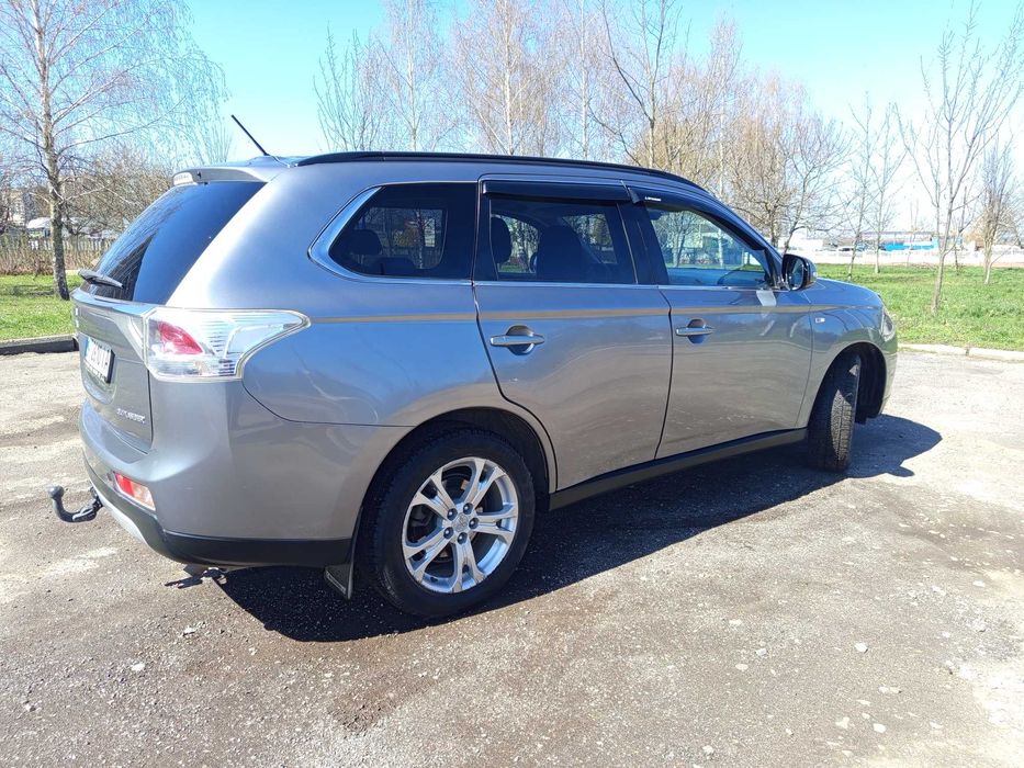 Mitsubishi Outlander 2,2 дизель