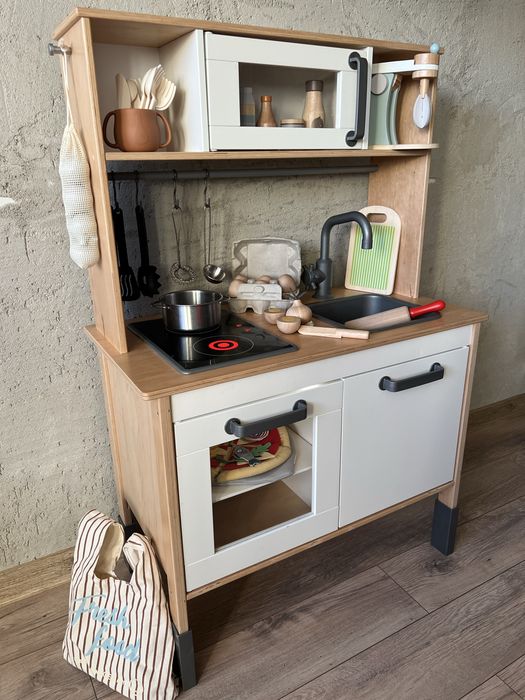 Zabawkowa kuchnia drewniana IKEA DUKTIG