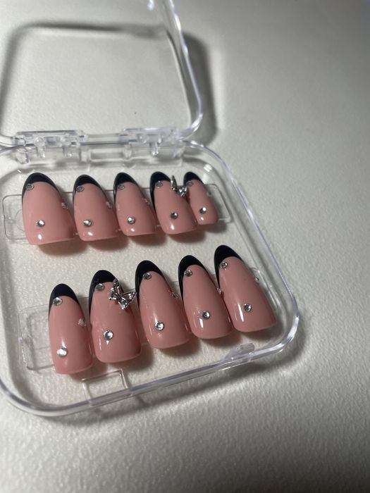 Press on nails handmade