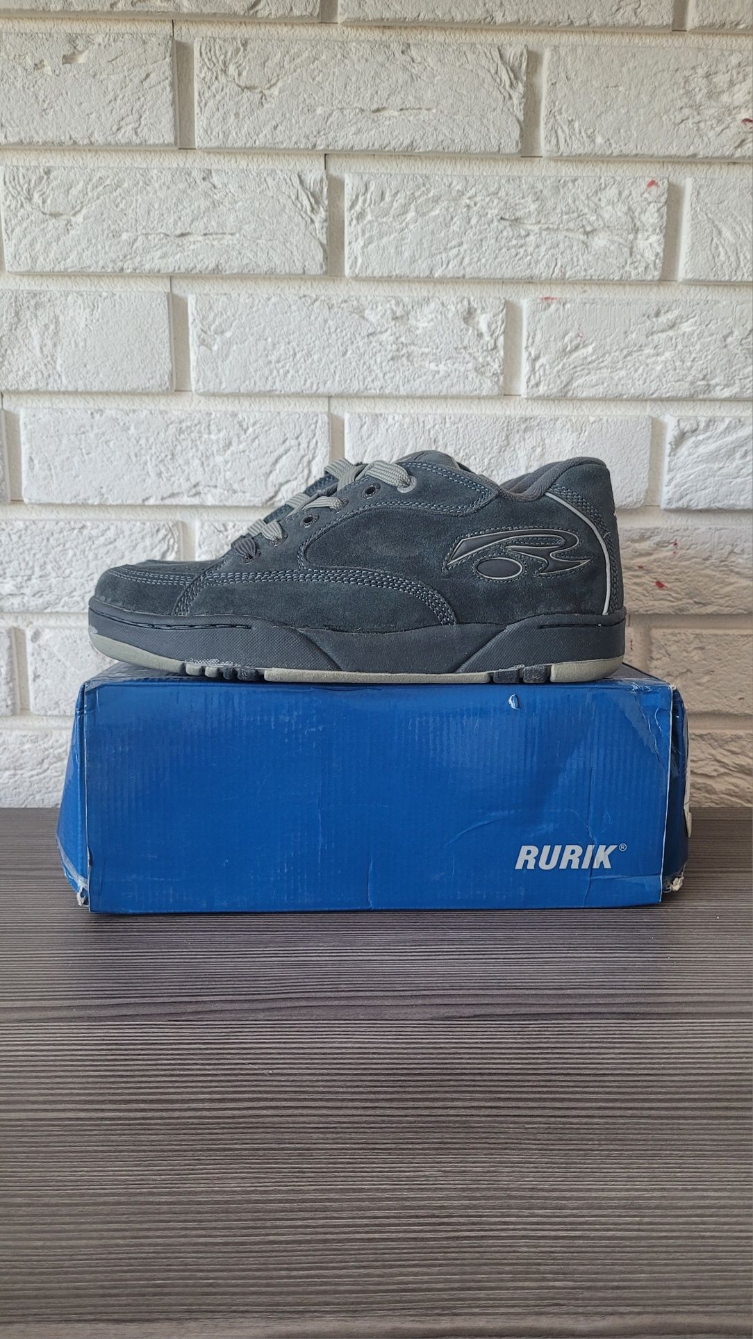 Buty 41 rozmiar męskie Rurik nowe