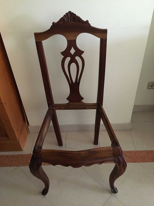 Cadeira estilo Queen Anne