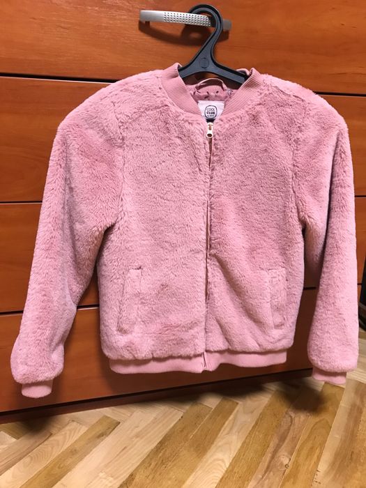 Курточка на дівчинку