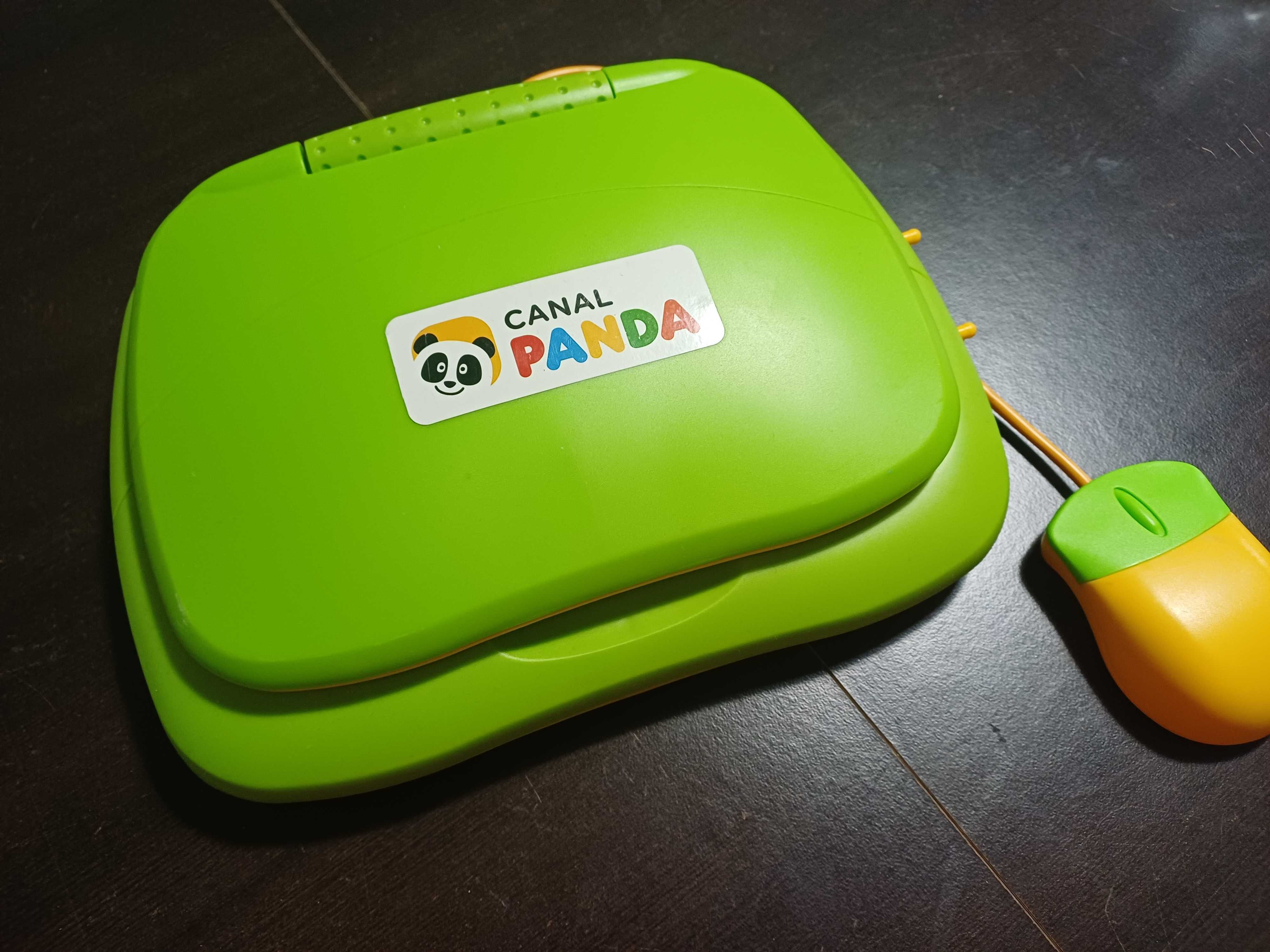 Brinquedo computador panda