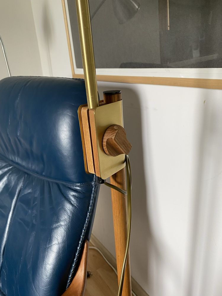 Duńska stojąca lampa tekowa :  Domus. Lata 70te. Mid century, vintage.