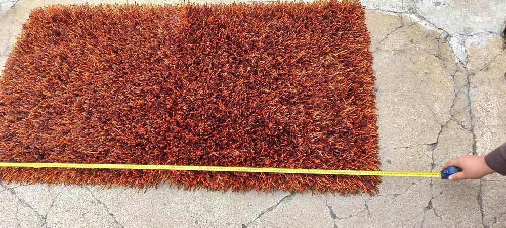 Carpete castanho laranja