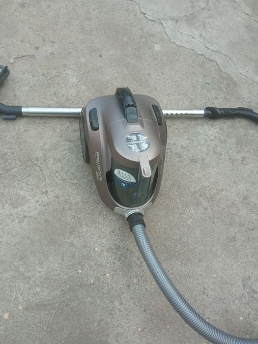 Продам Пилосос без мішка Rowenta Compact Power Cyclone