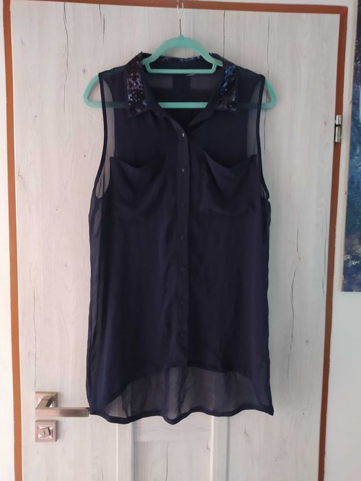 Zwiewna bluzka z odkrytymi ramionami