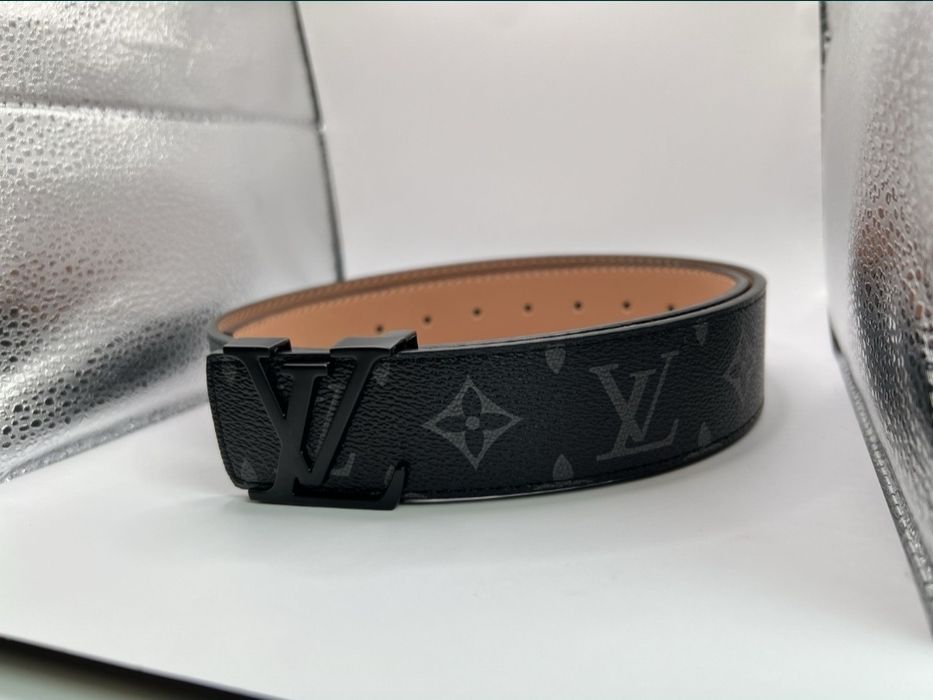 Cinto Louis Vuitton preto e cinza