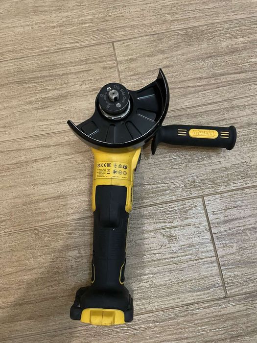 Акумуляторна болгарка Dewalt 405