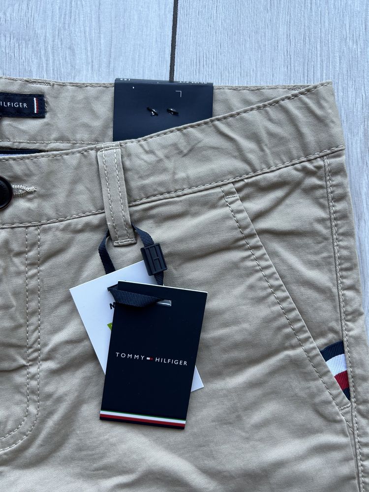 Tommy Hilfiger chlopiece szorty chino slim fit 152cm