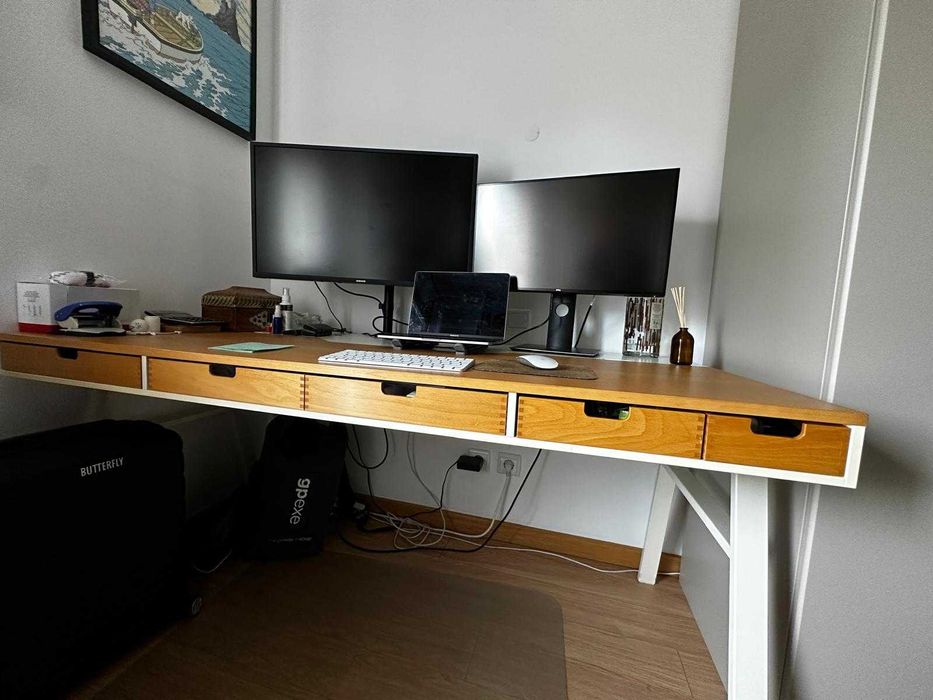 Secretária Home office