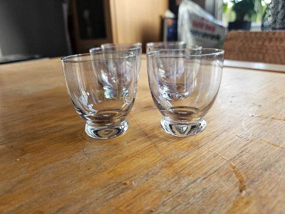 Opalizujace kieliszki do wodki prl