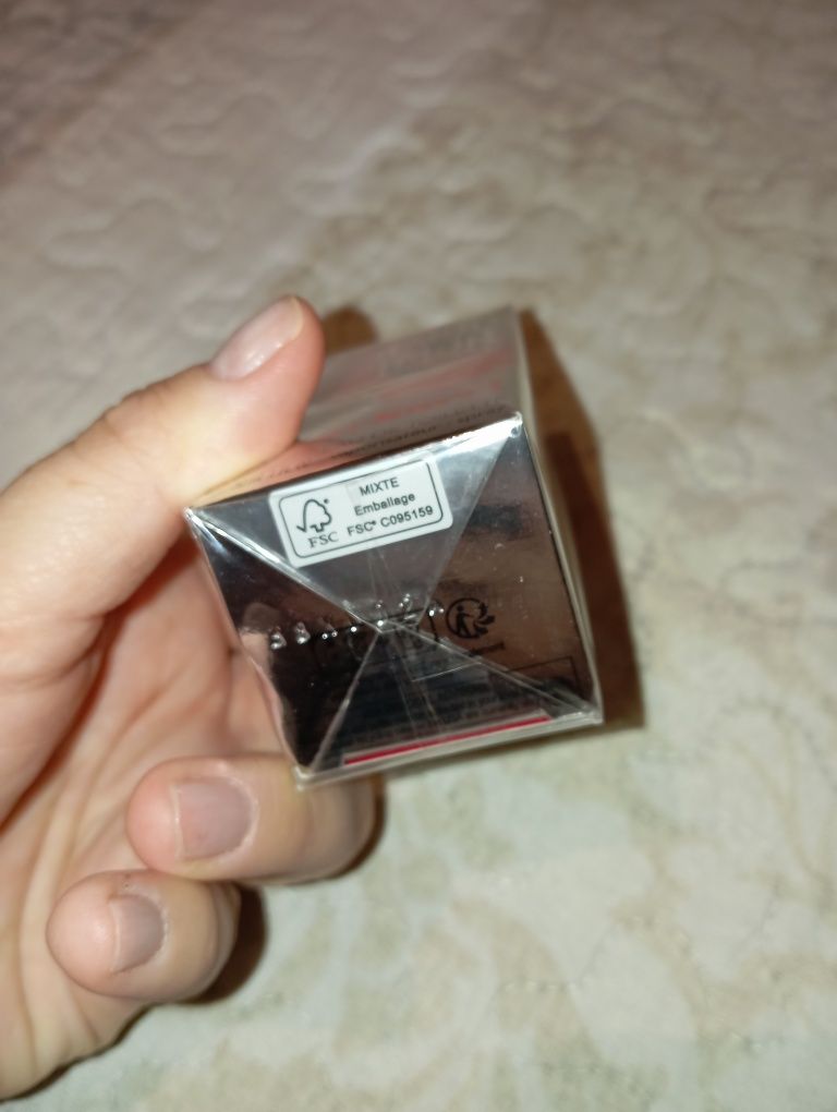 Perfume Amor Amor Cacharel