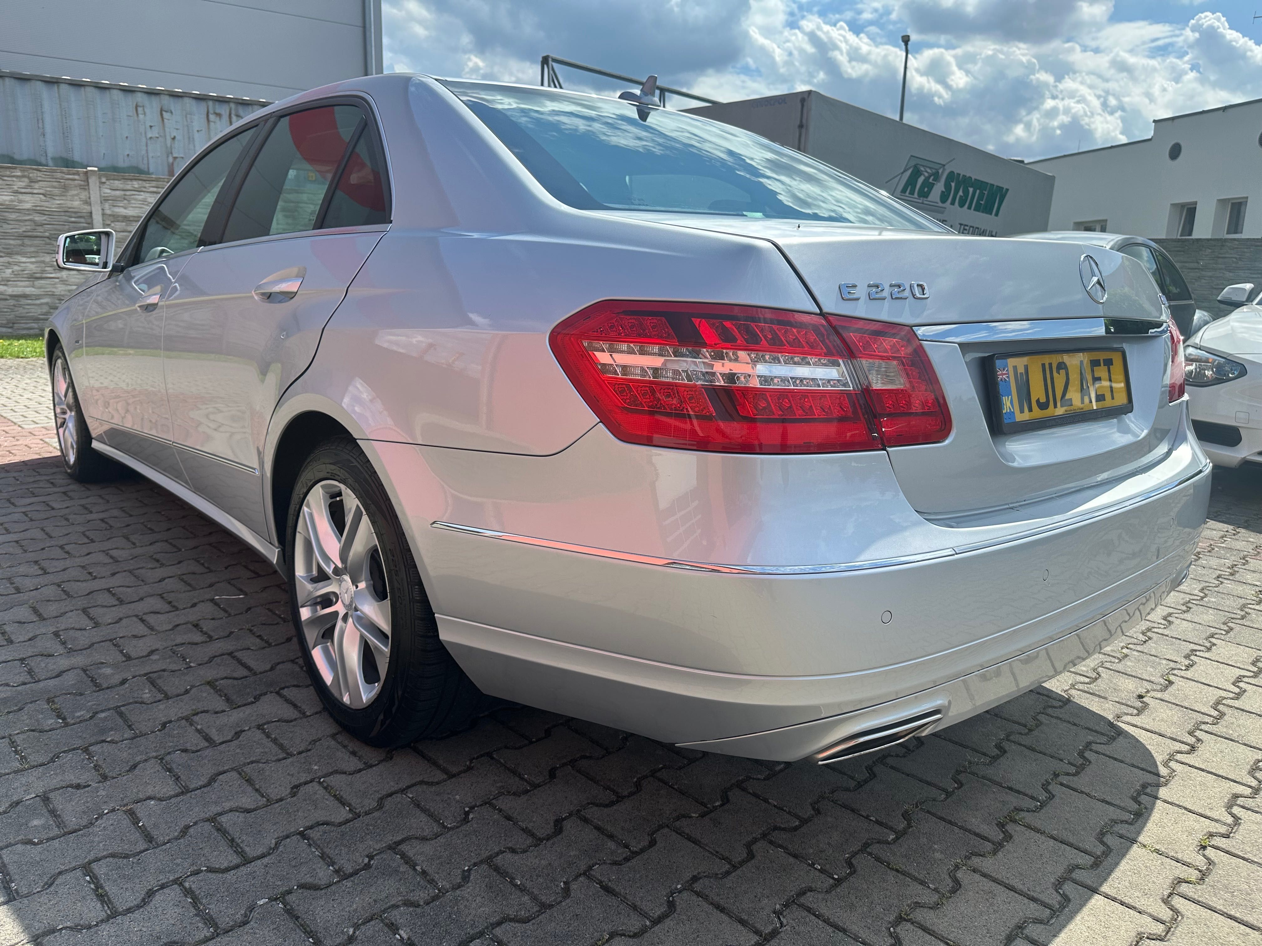E 220 cdi anglik