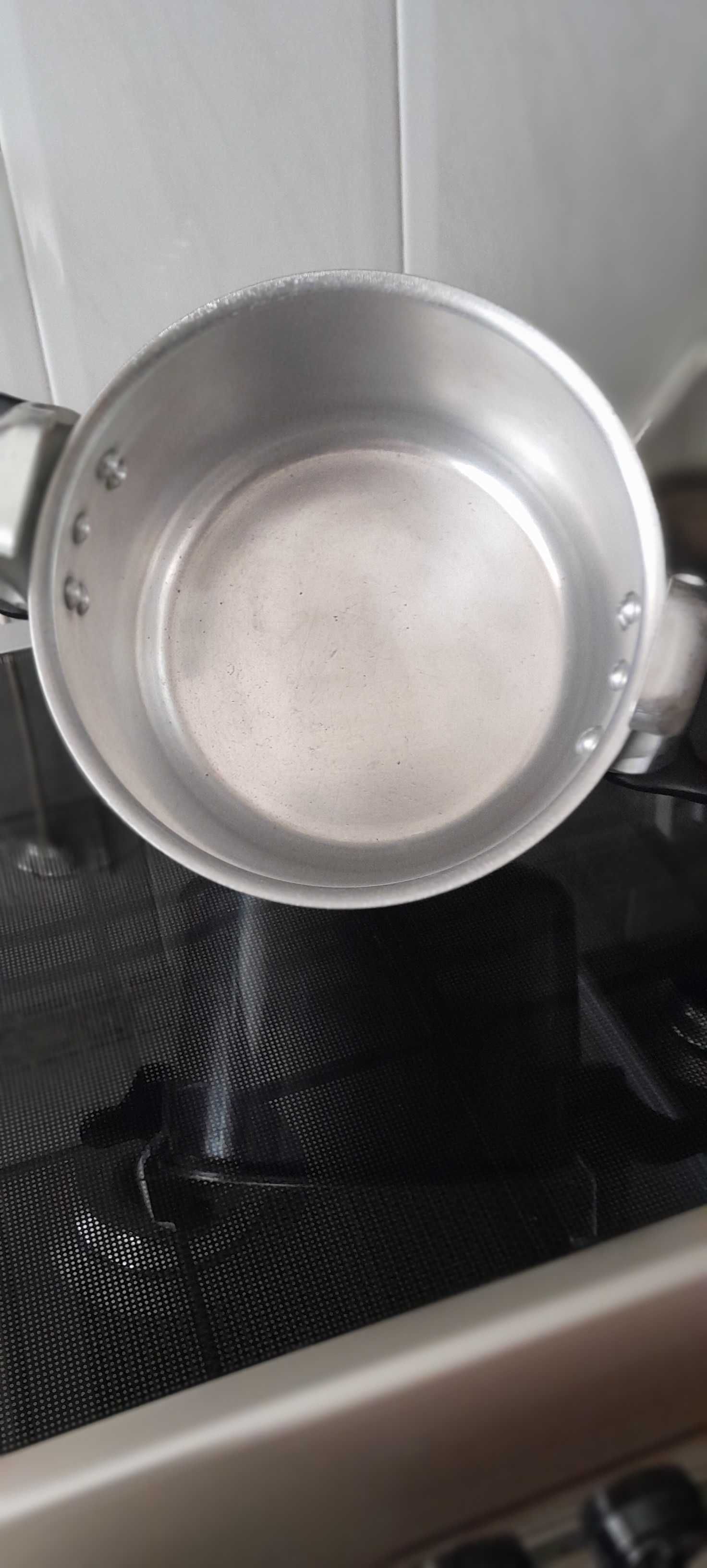 PANELA DE PRESSÃO EM AÇO INOX C/Capacidade de 6 Litros