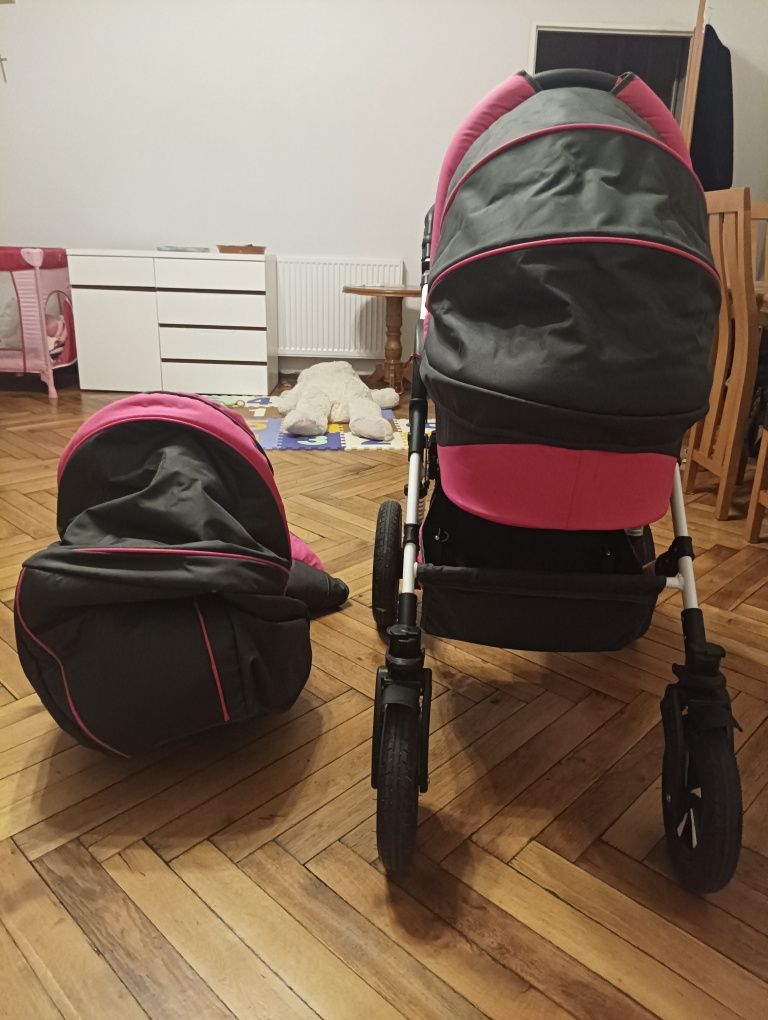 Sprzedam wózek 3 w 1