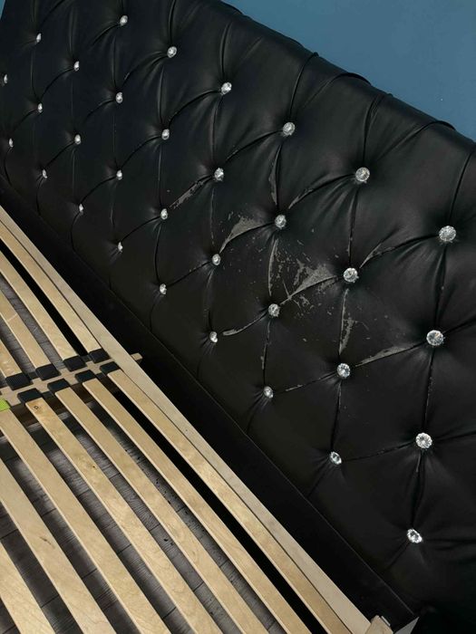 Sprzedam łóżko ze stelażem