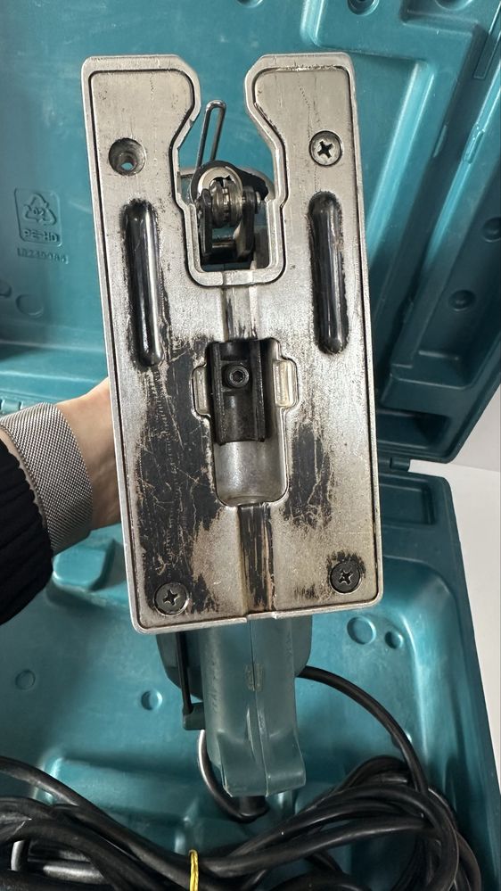 Лобзик Makita JV 0600