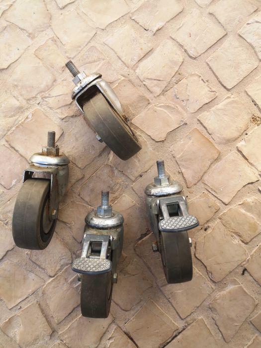 Conjunto de 4 rodízios industriais, Mecanarte, 180 mm, 100x32