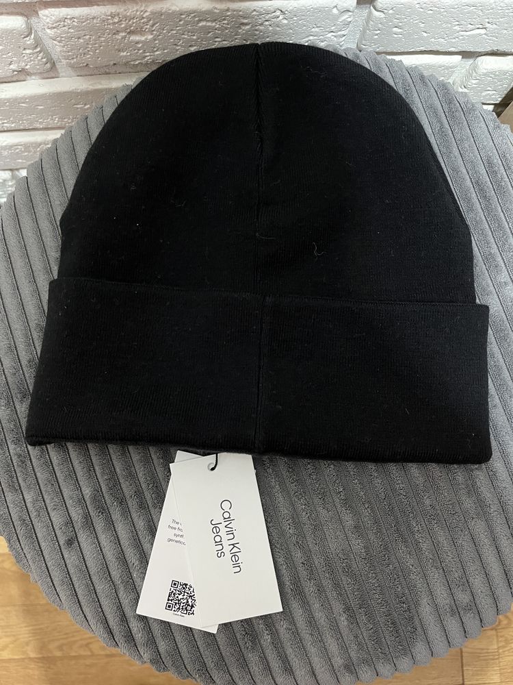 Шапка Calvin Klein