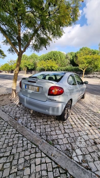 Renault Mégane Coupe 1.4 16V com GPL
