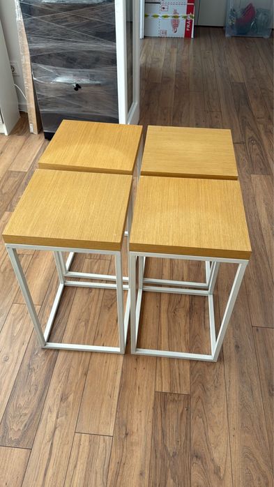 Vende- se 4 Mesas de apio 30 x 30 x 55 cm   (Zara Home). Não burlão