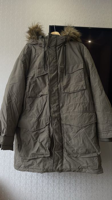 Чоловіча зимова куртка, парка hm розмір l, зимова шапка чоловіча