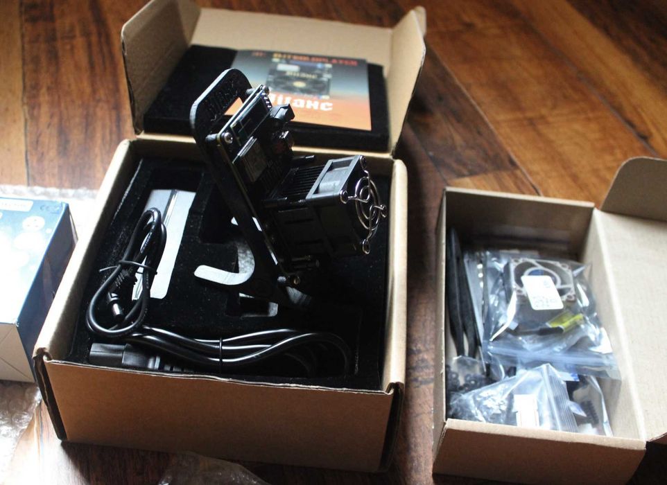 асік майнер біткоїна bitaxe gamma, 20вт, 1.3 th/s, wi-fi 2.4GHz, новий