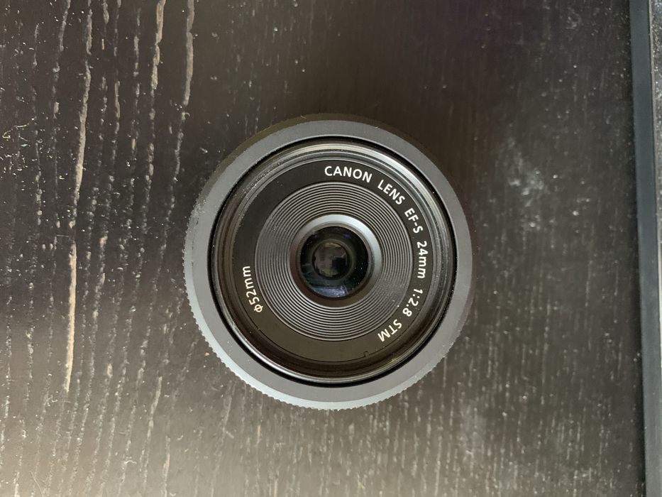 Lente CANON EF-S 24mm 1:2.8 STM - Como NOVA