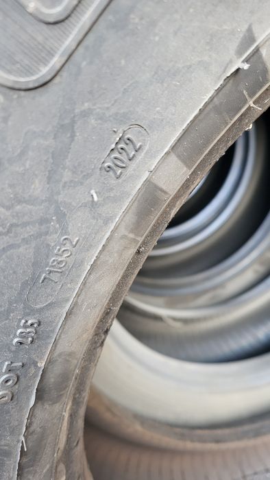 Шини б/у 315/70R22.5