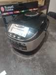 Multicooker Russell Hobbs CookHome