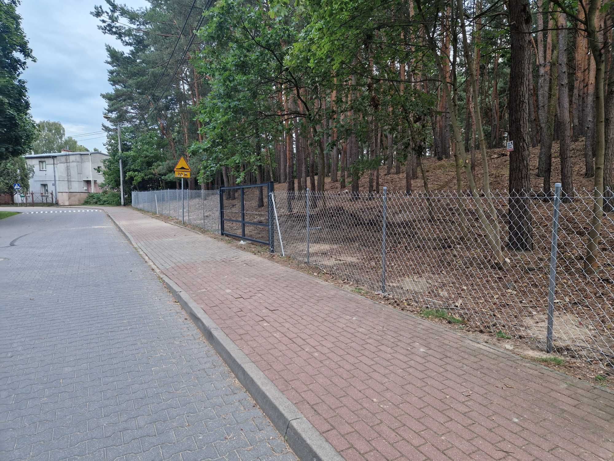 Montaż  ogrodzeń z siatki plecionej Płońsk