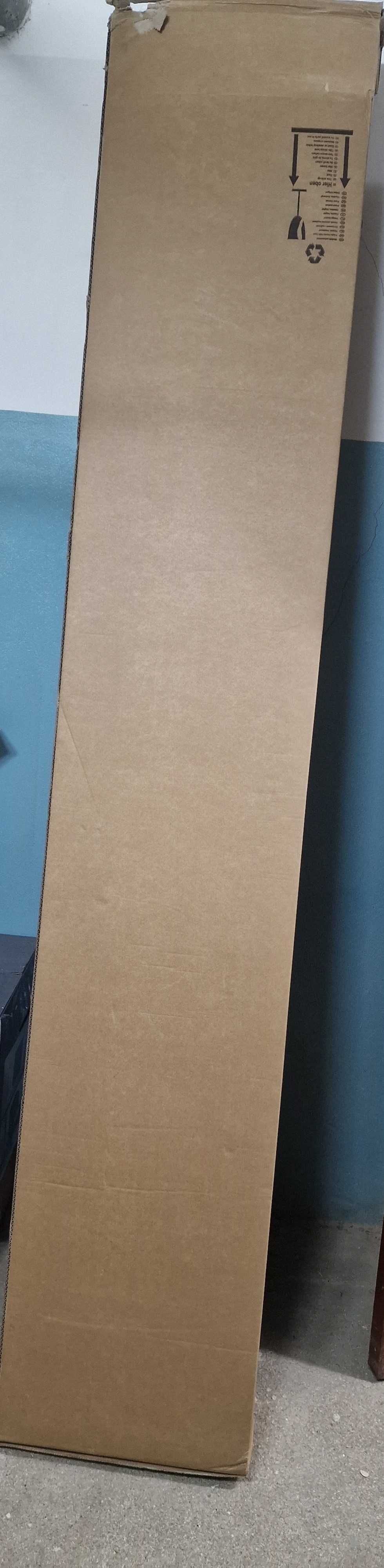 Quarto com mesas de cabeceira com Led Tudo novo