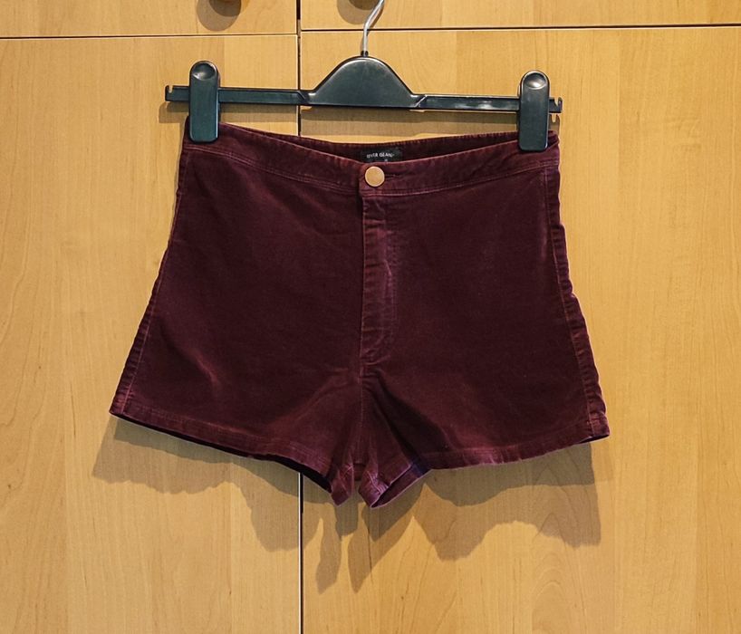 River Island Welurowe bordowe spodenki r.8