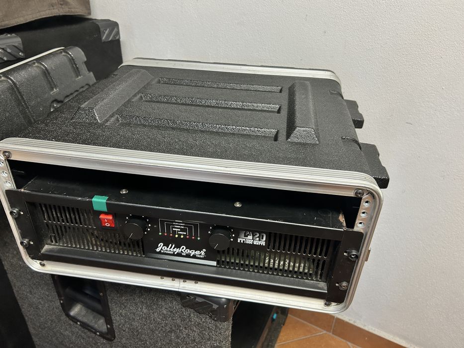 Końcówka mocy Jolly Roger PA20 2x1000W z obudową rack