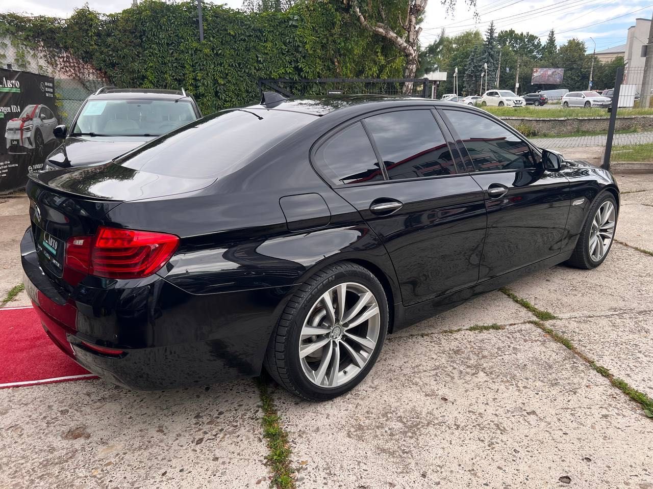 BMW 528 xDrive в кредит без АВАНСУ!!!