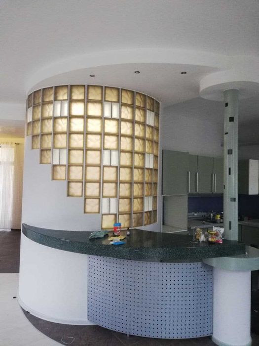 Продаж 2-к квартири 138,8 м2 Київ, вул.В. Васильківська 18  280000$