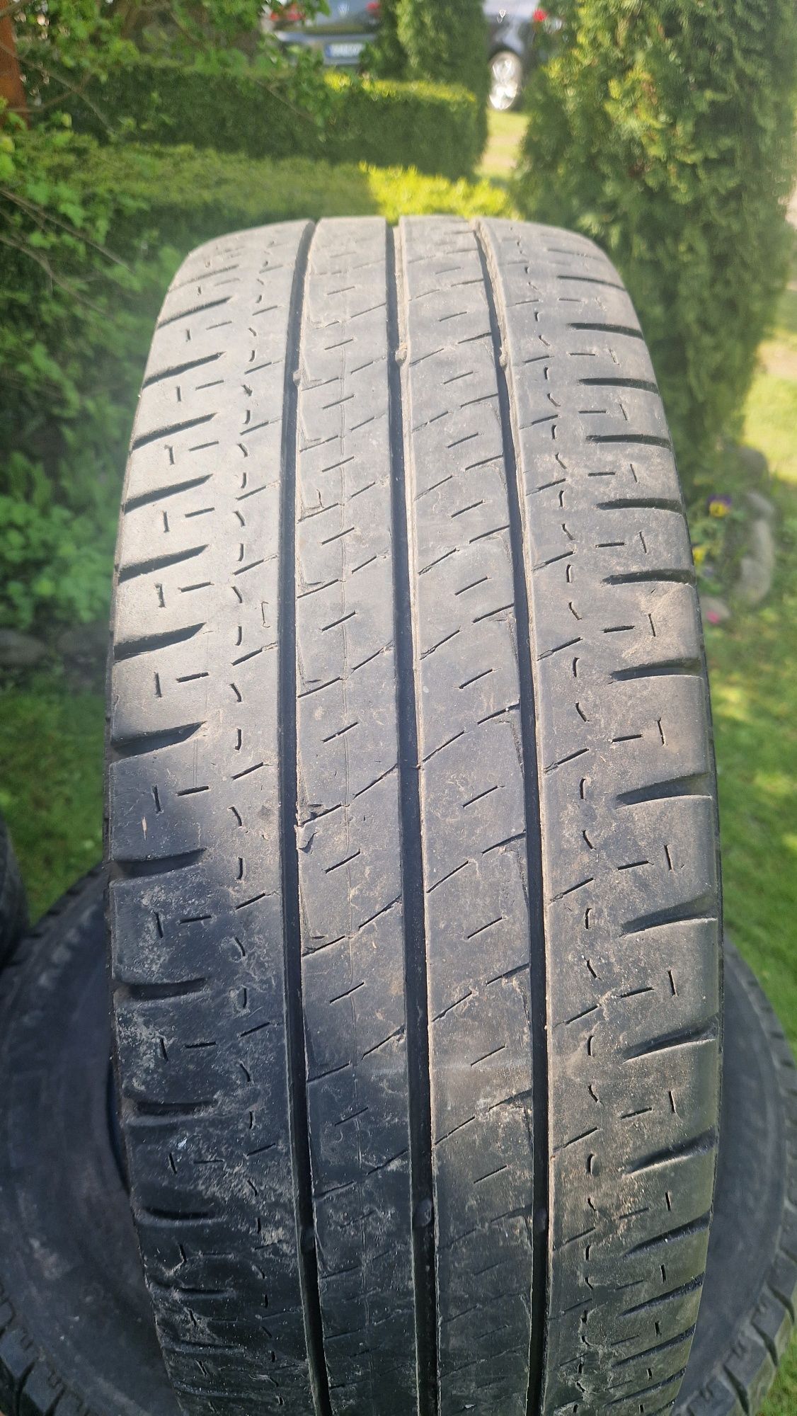 Opony Michelin agilis 215,65,16c 2018r