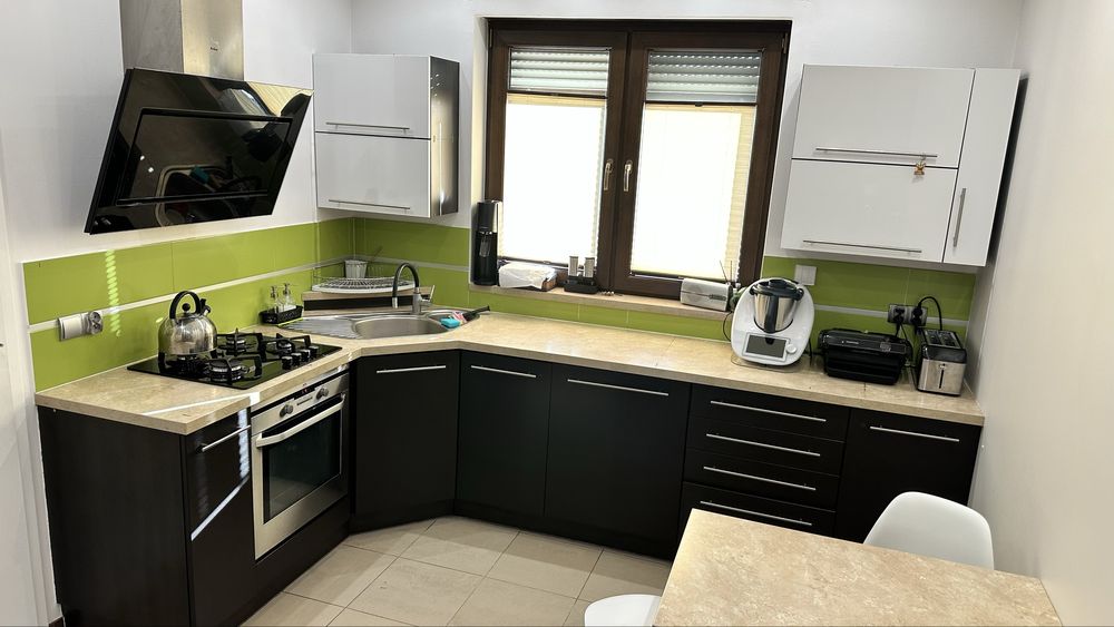 Meble kuchenne kuchnia +AGD używana w ksztalcie litery L 185x300cm