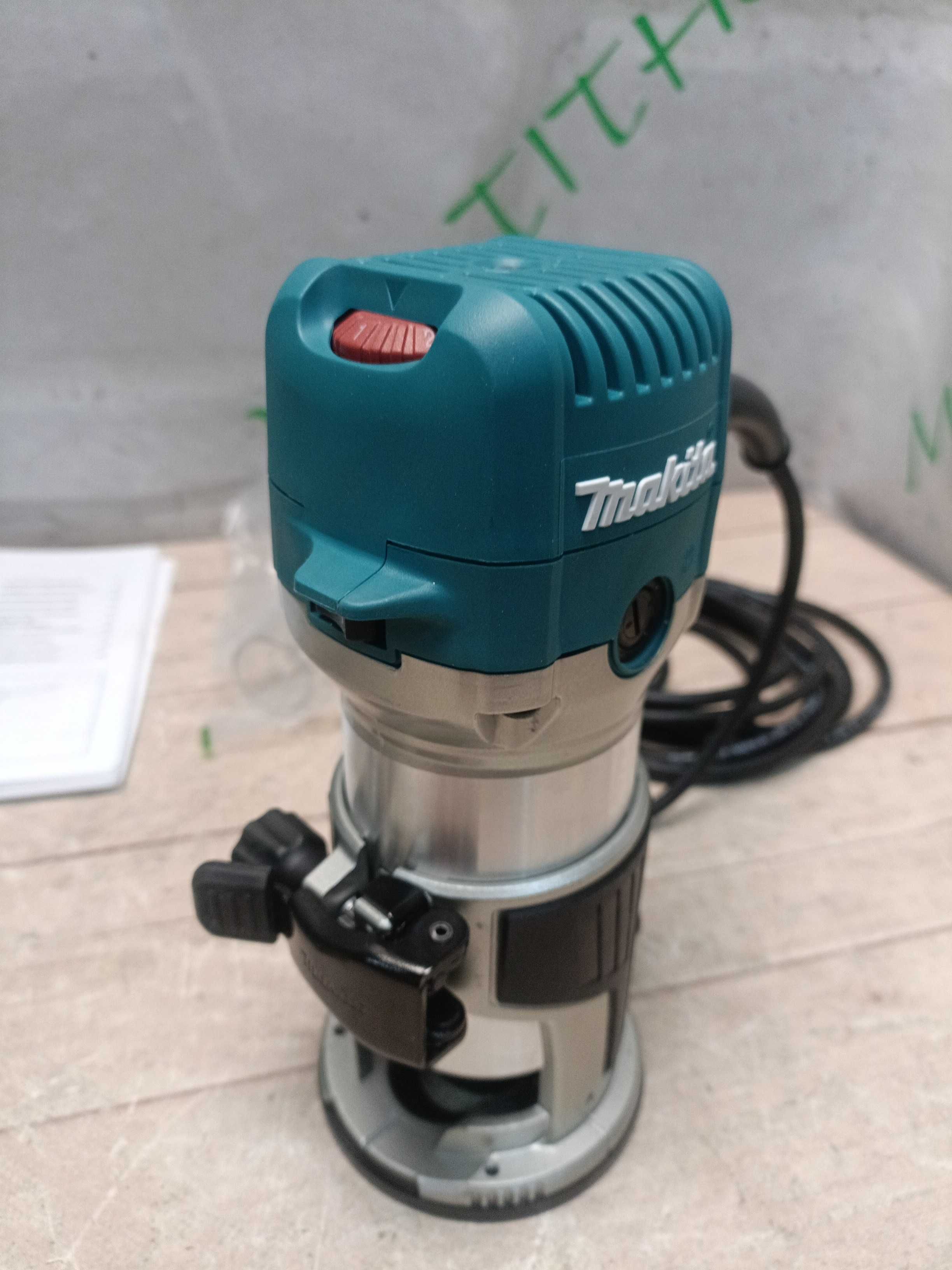 Makita RT0702С фрезер, кромковий фрезер 710Вт з рег. об.